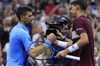 Novak Djokovic (ä gauche) finalement loin du compte face à Alexei Popyrin. KEYSTONE/AP/Julia Nikhinson